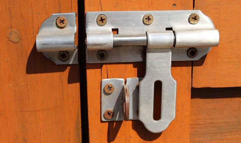 sijoitussalkun suojaus lukko suojaus sijoittaminen sijoitussalkku