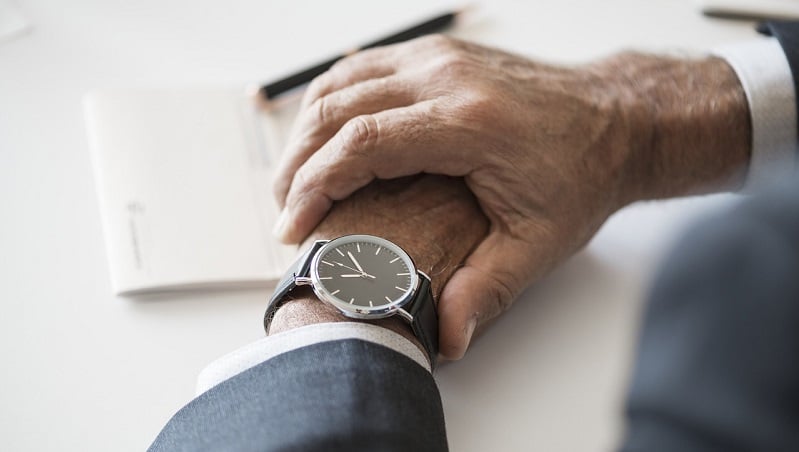 kiire aikataulu työ stressi kello talous