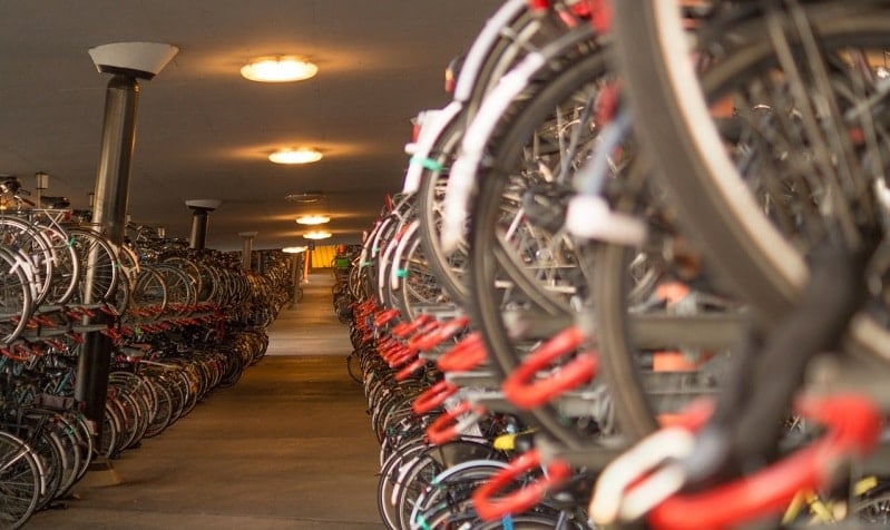 polkupyörät pyöräily pyörävarasto talous liikenne
