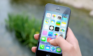 Apple iPhone kännykkä matkapuhelin talous