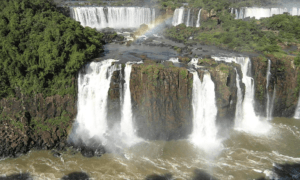 Brasilia vesiputous vesi joki luonto ympäristö