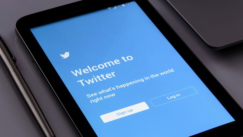 Twitter mikroblogipalvelu sosiaalinen media talous