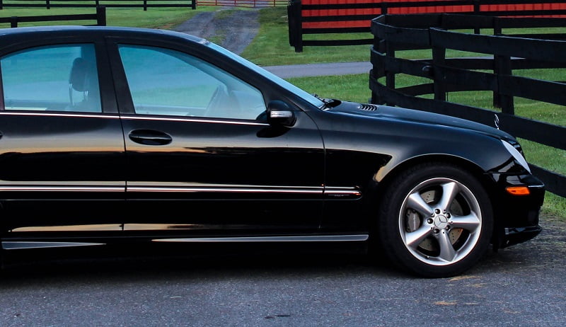 auto mersu autoilu autot talous