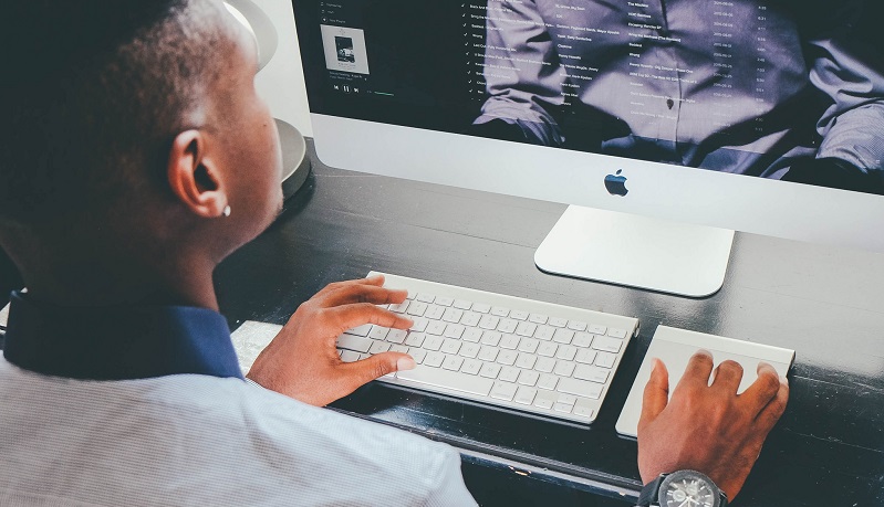 tietokone desktop Apple tietotekniikka