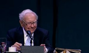Warren Buffett Berkshire Hathaway sijoittaja