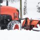 lumi talvi traktori