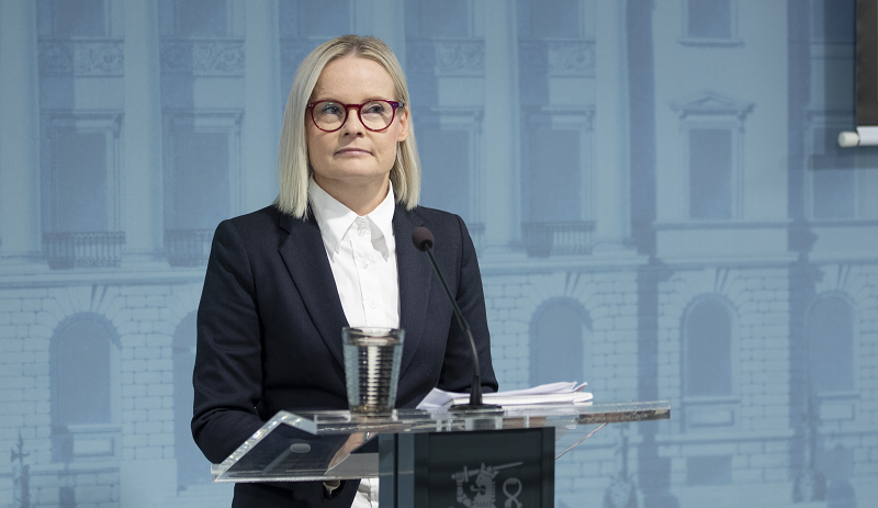 Riikka Purra valtiovarainministeri budjettiehdotus