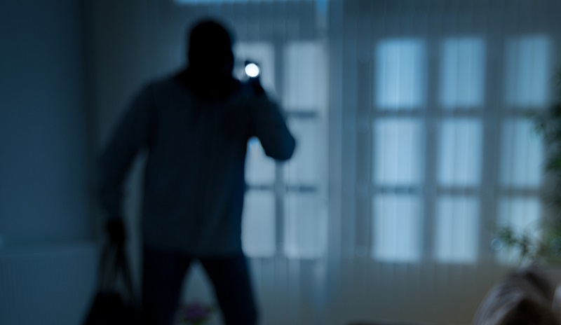 murto asuntomurto rikollinen rikos varas