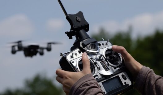 drone ohjaus