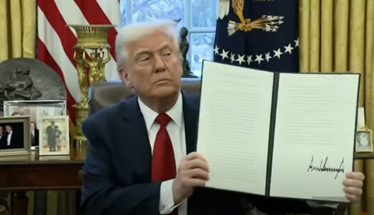 Donald Trump tuontitullit presidentti
