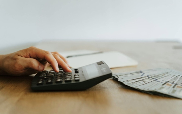 laskin taskulaskin rahat budjetti