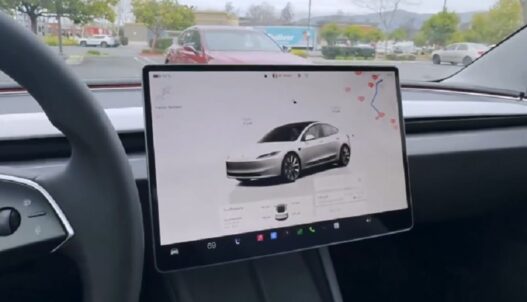 Tesla itseohjautuva auto FSD autonominen ajaminen