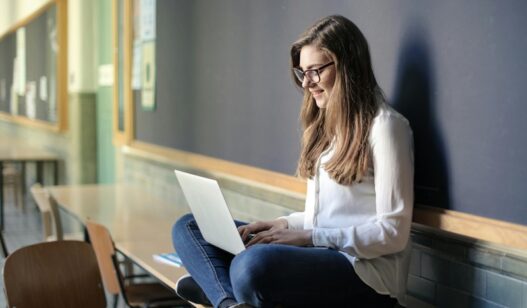 oppiminen läppäri opiskelija