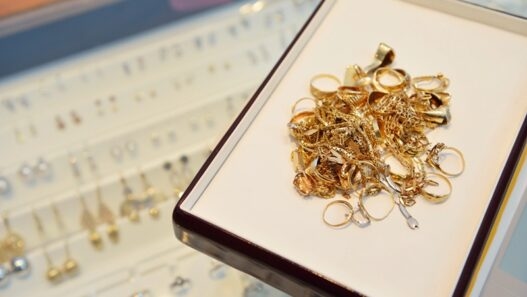 kulta kultakauppa kultakorut