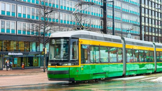 Helsinki raitiovaunu rakennukset kerrostalot