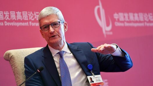 Applen toimitusjohtaja Tim Cook puhui Kiinan kehitysfoorumissa Pekingissä, Kiinassa maaliskuussa 2018.