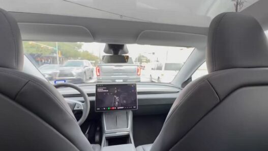 Tesla robotoxi