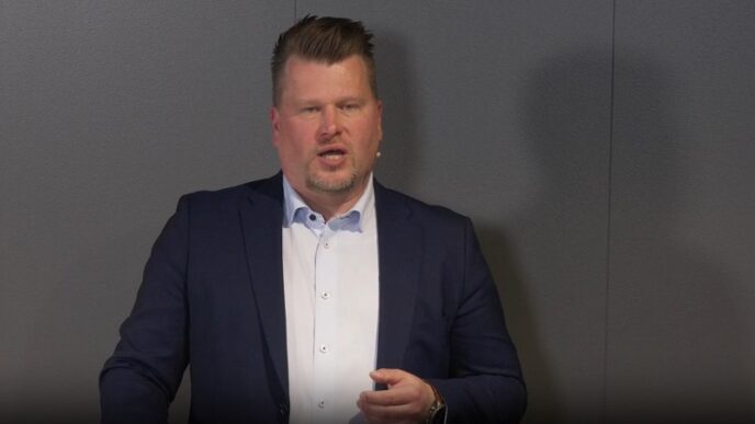 KPY:n toimitusjohtaja Anssi Lehikoinen.
