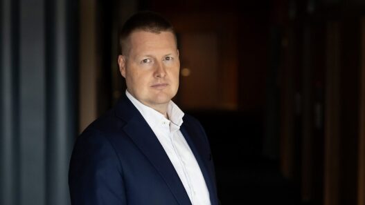 Sami Pakarinen johtaja EK