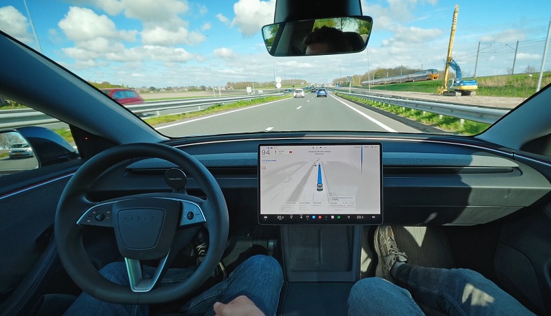 Tesla FSD